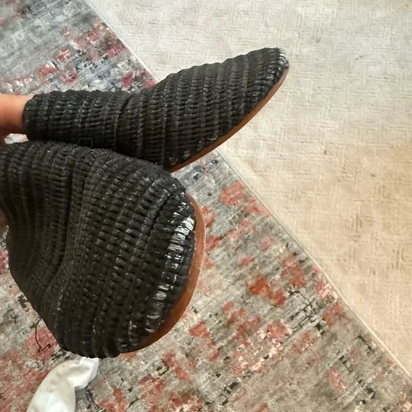 Jenni Kayne Black Woven Slip-On Raffia Mules - Picture 4 of 5